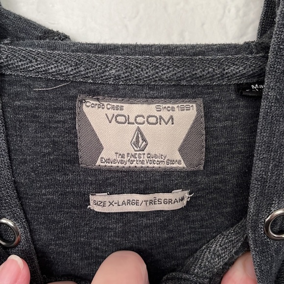 VOLCOM HOODIE SWEATSHIRT SIZE XL SOFT LIGHTWEIGHT NWOT EXCELLENT CONDITION - Picture 3 of 5